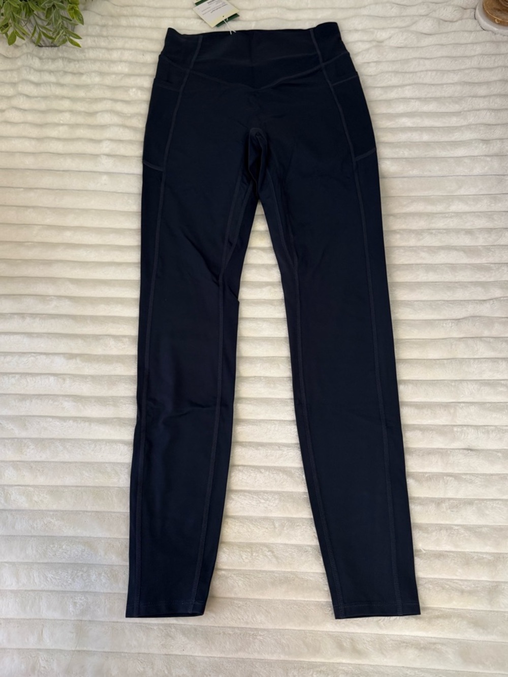 Halara full length ultra sculpt leggings size medium